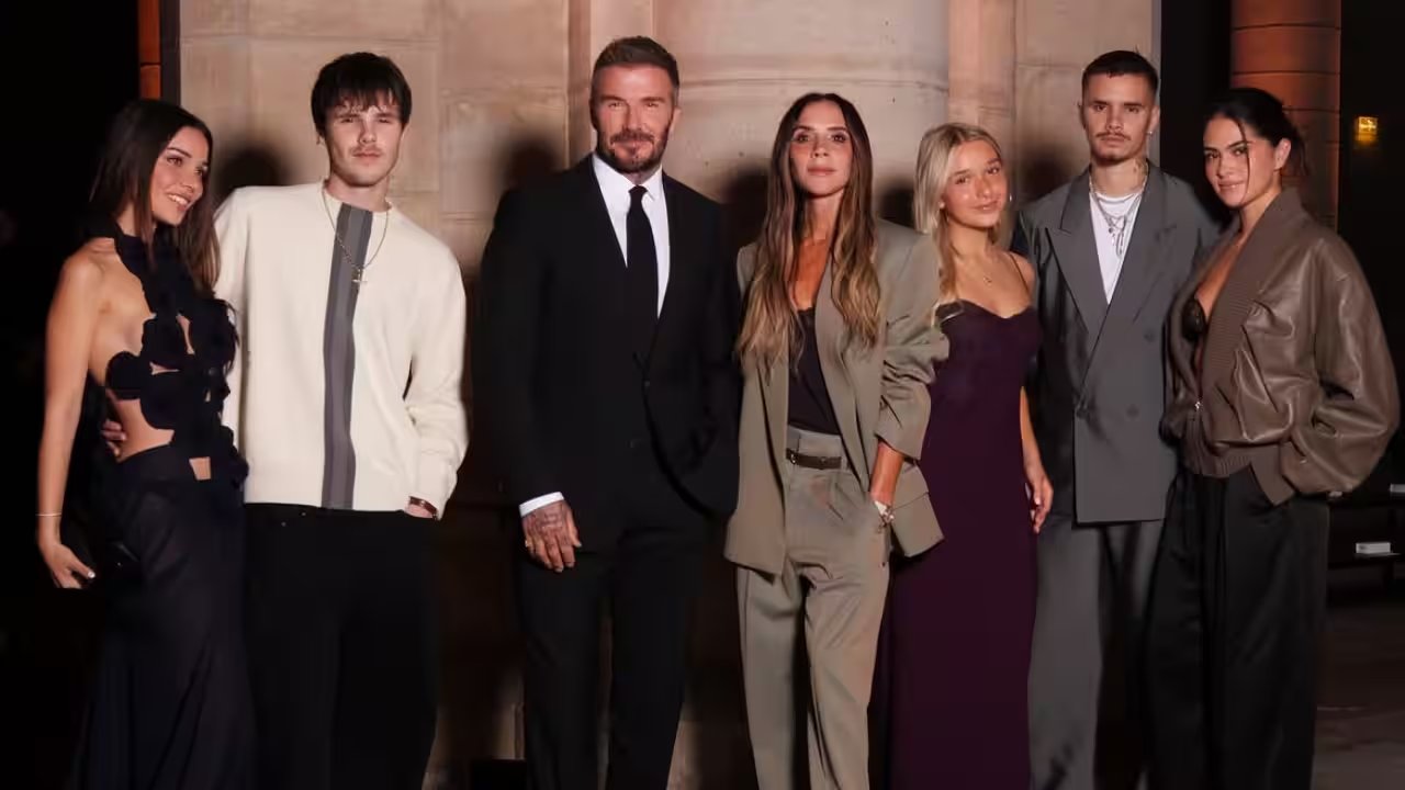 How to Nail Victoria Beckham’s Minimalist Paris Fashion Week Look on a Budget