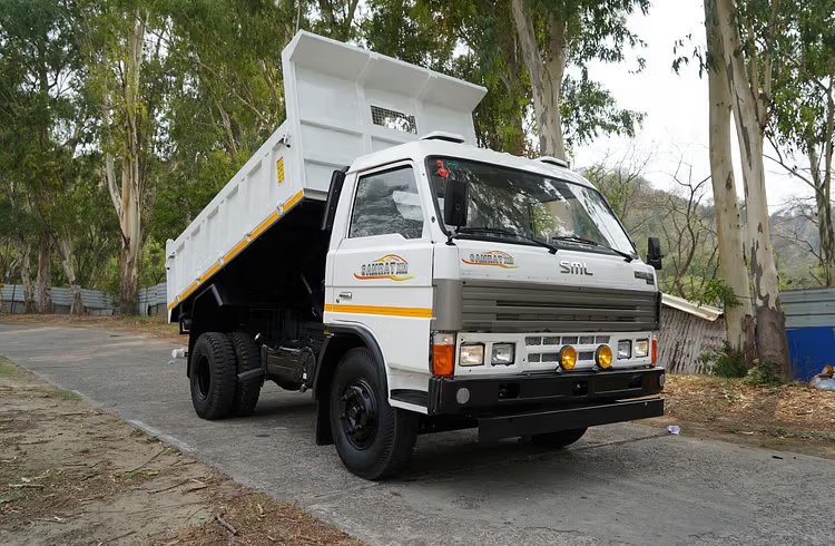 SML Mahindra Q2 Profit Hits ₹11.7 Cr, Signals Rising Auto Costs