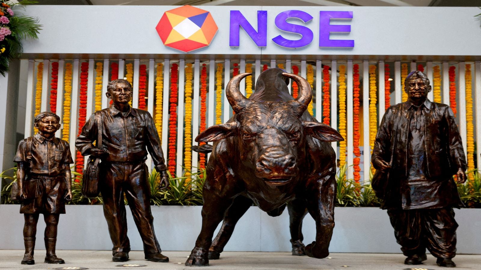 NSE’s 13 Crore Investors Watch MD Ashishkumar Chauhan Ring Bell