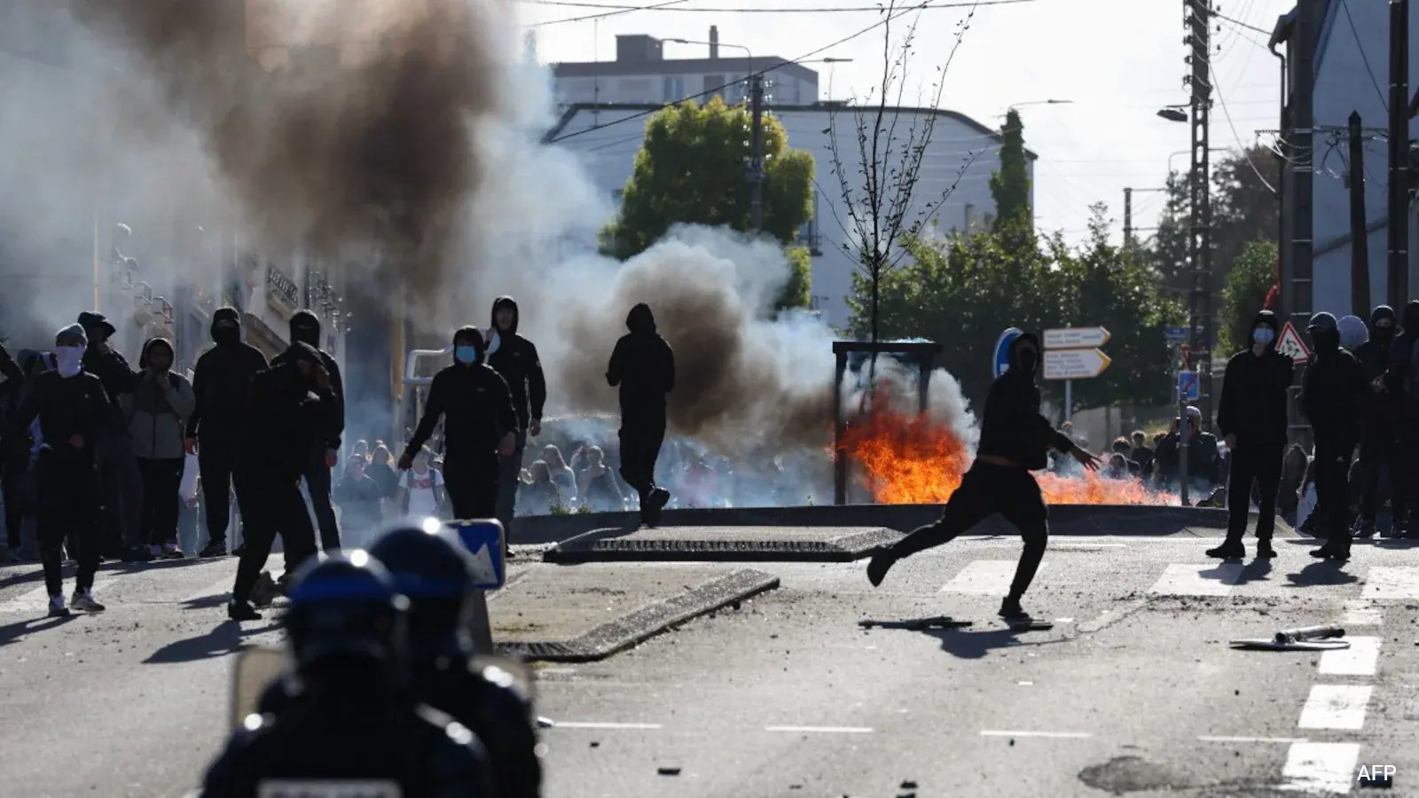 Interior Minister Nunez Reports 1,949 Arrests Amid France’s School Riots