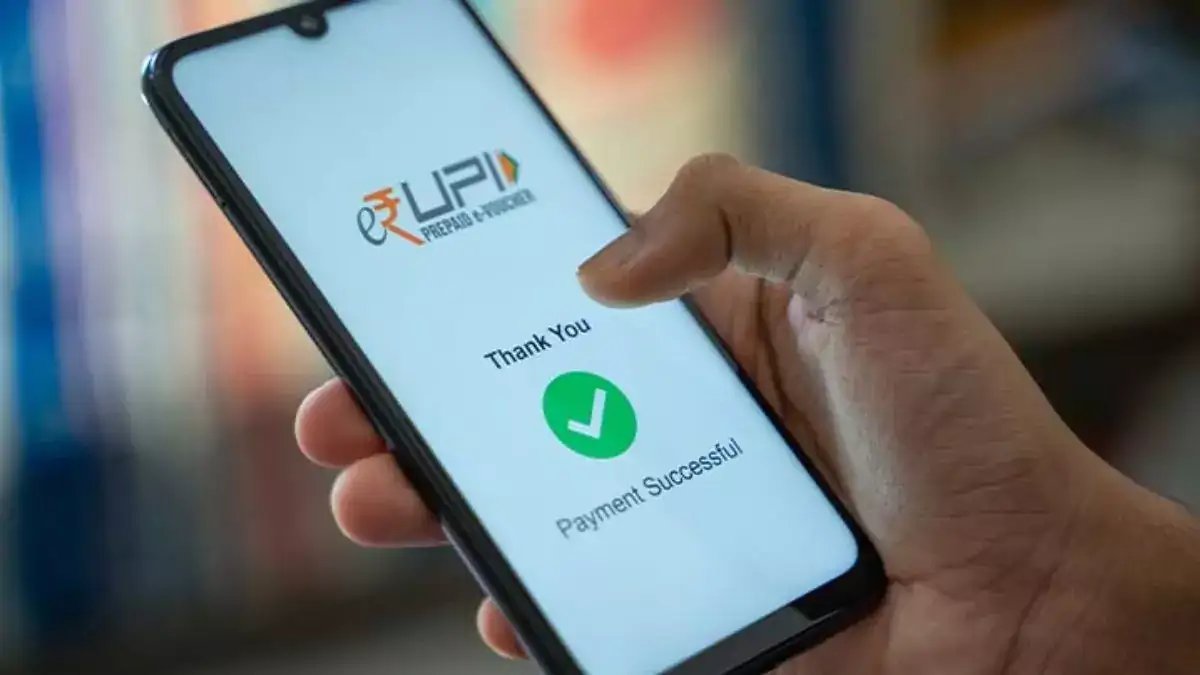Finance Ministry Introduces 0.4% UPI MDR on Oct 15, 2026
