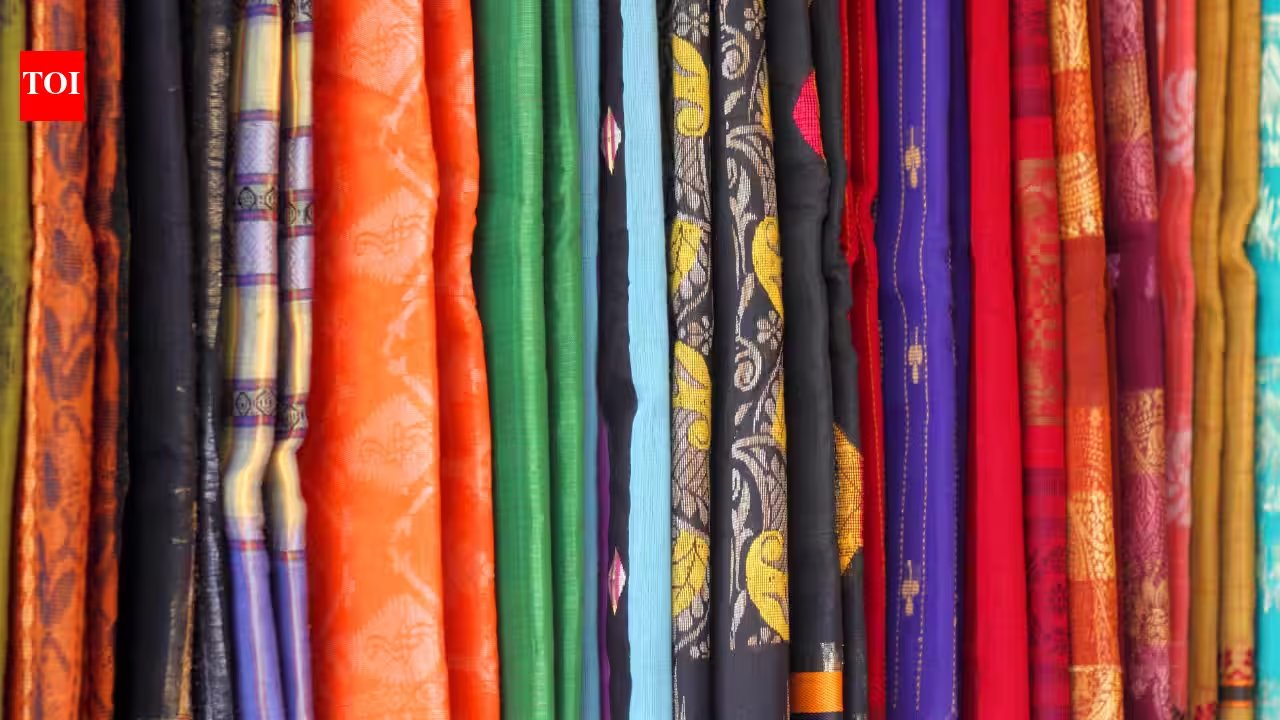 Why Pochampally Ikat Sarees Are the Best Investment for a Modern Wardrobe
