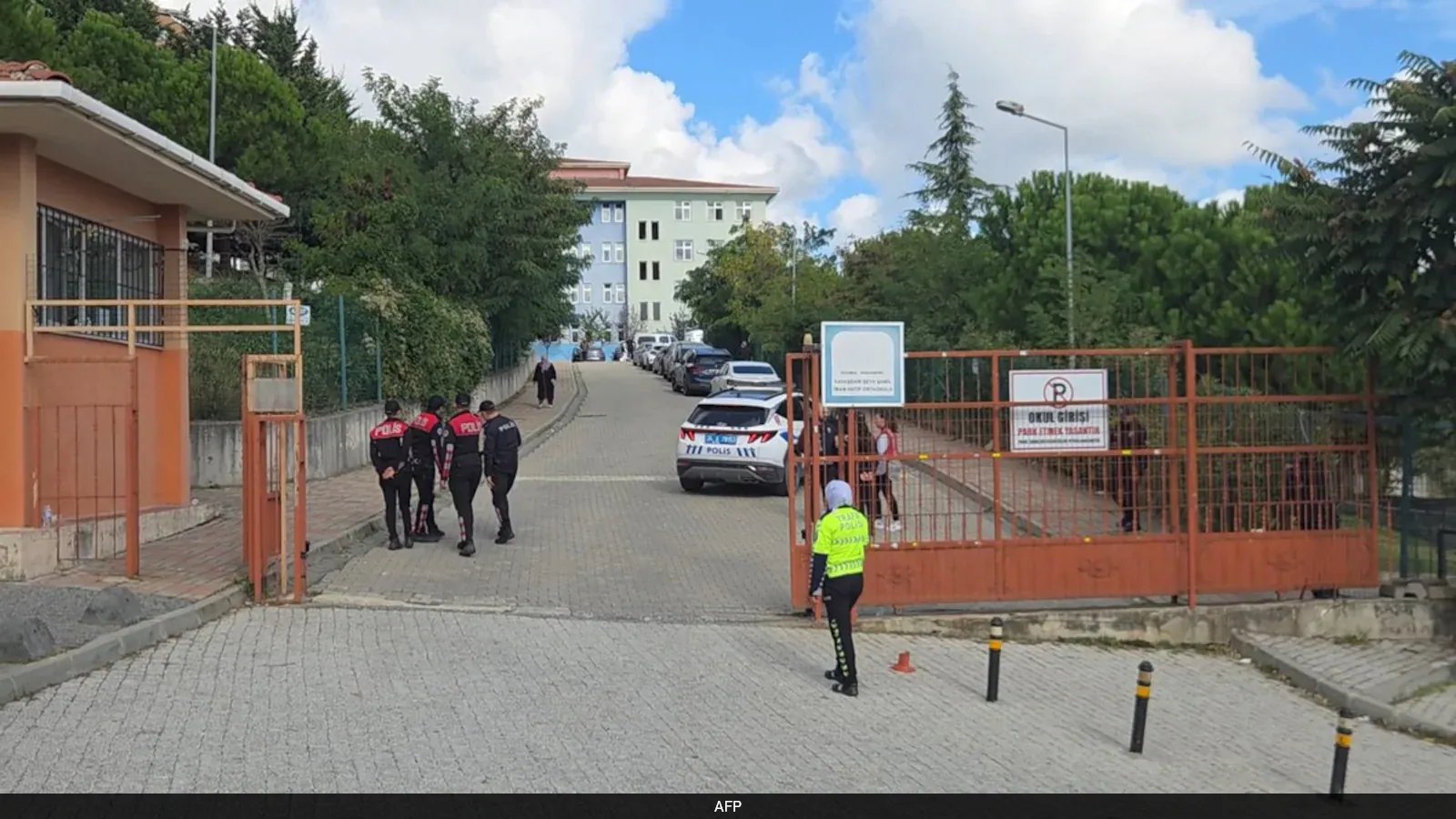 Istanbul School Knife Attack Kills 1, Injures 7