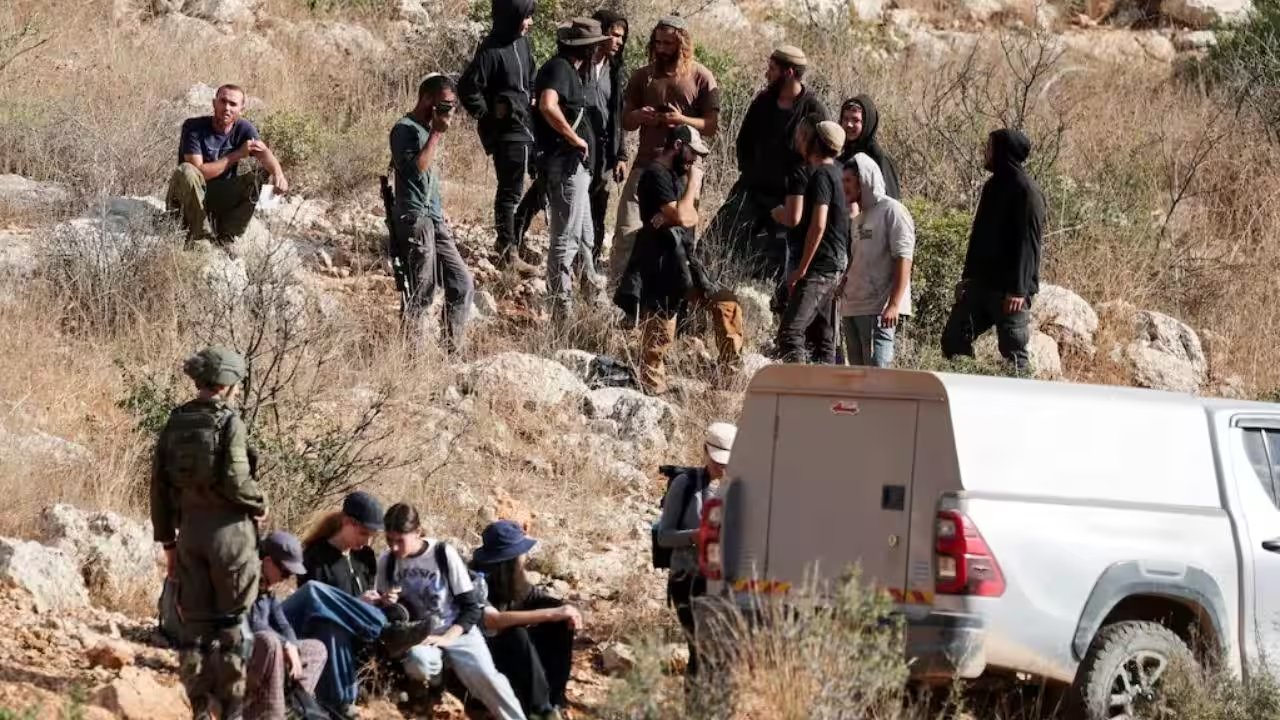 Five Italian Women Detained by Israeli Police Released After West Bank Harvest
