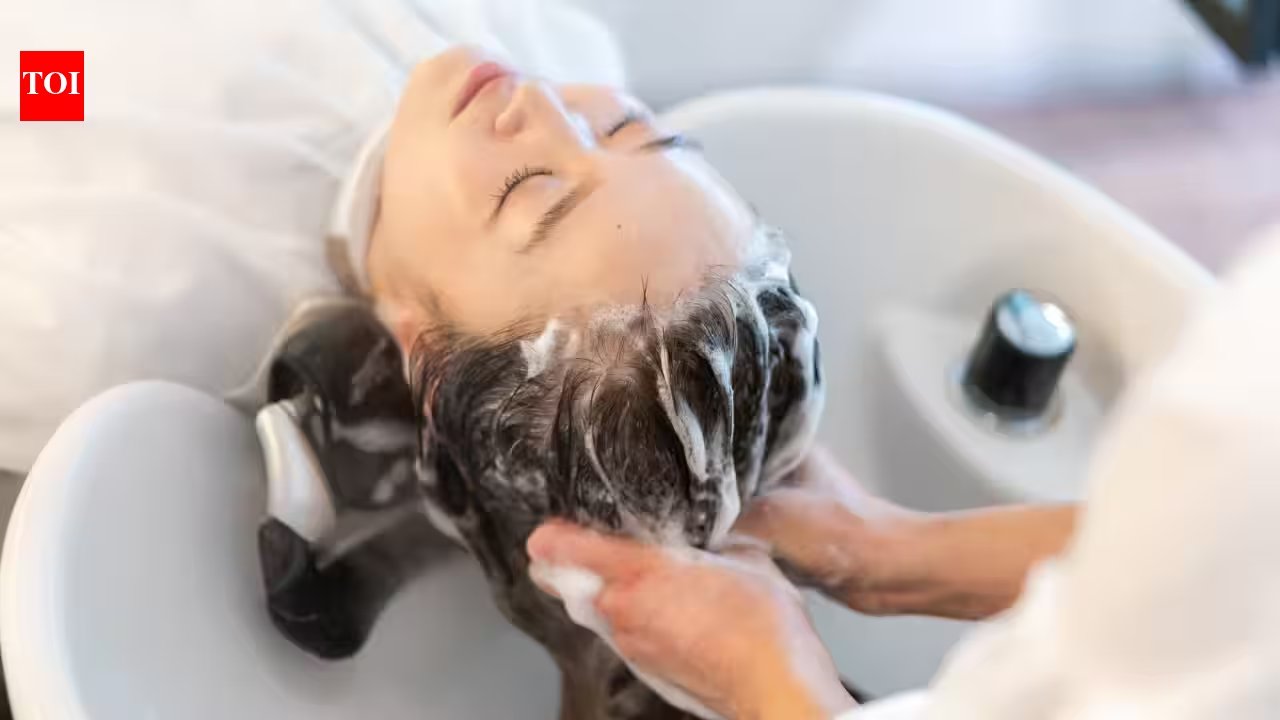 Mumbai Salon Visits: Spot the Clean Comb and Fresh Towel