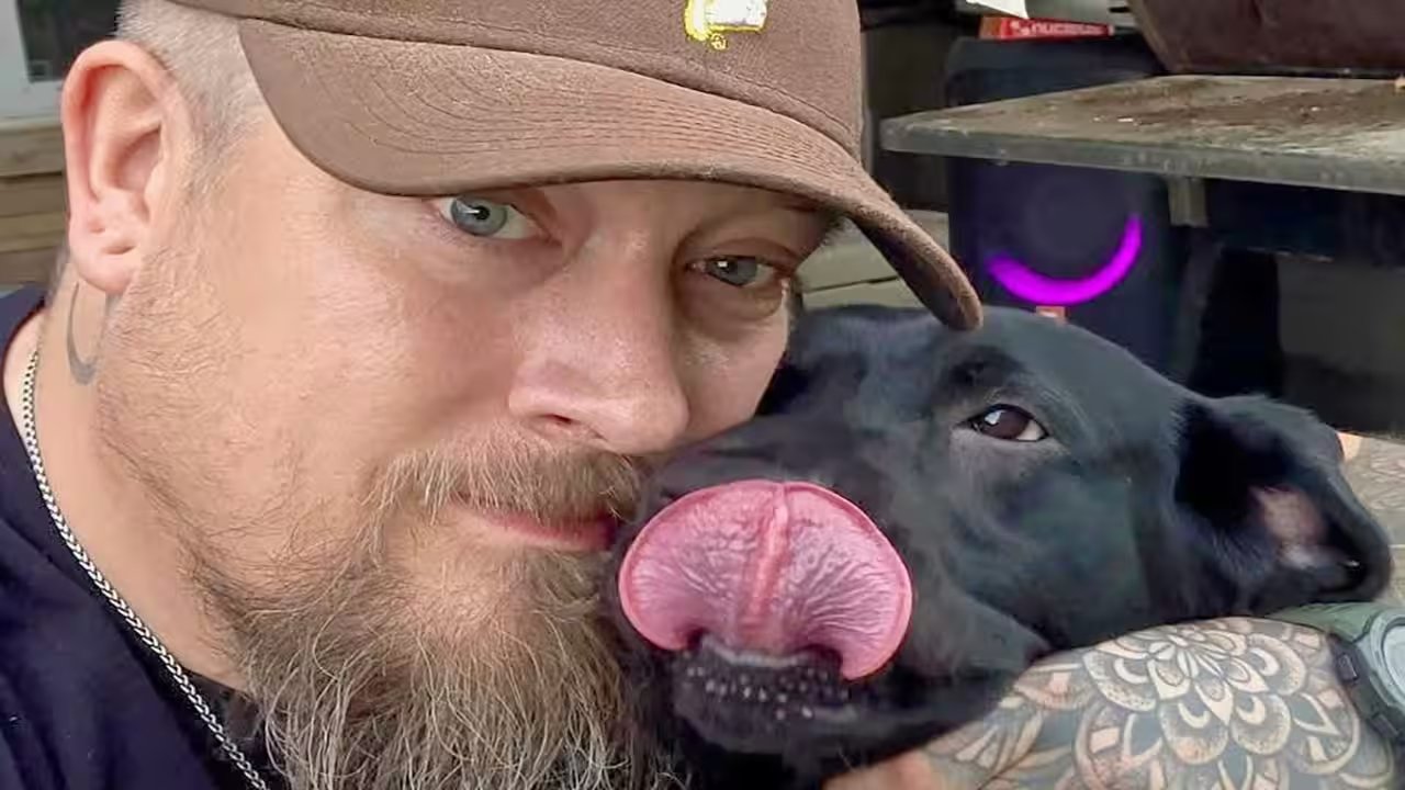 Wyoming Veteran Adam Borkhus Fights 70‑Pound Mountain Lion to Save Dog