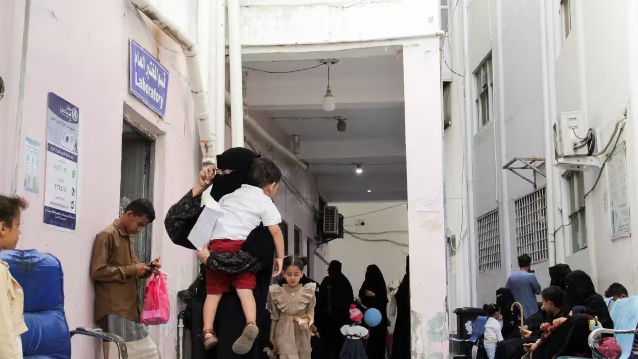 Taiz Hospital Reduces Incubator Count to 10 Amid Fuel Crisis