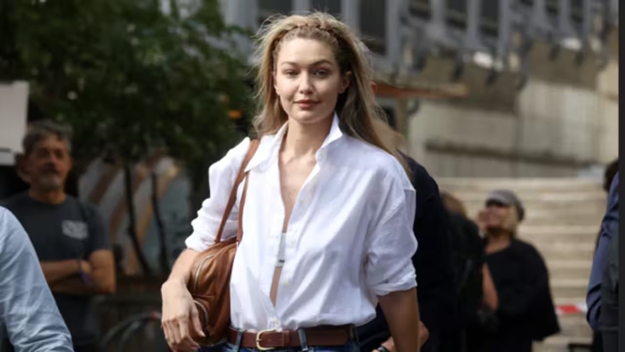 Retro Zig‑Zag Hairband Trend: From Gigi Hadid to Everyday Ease