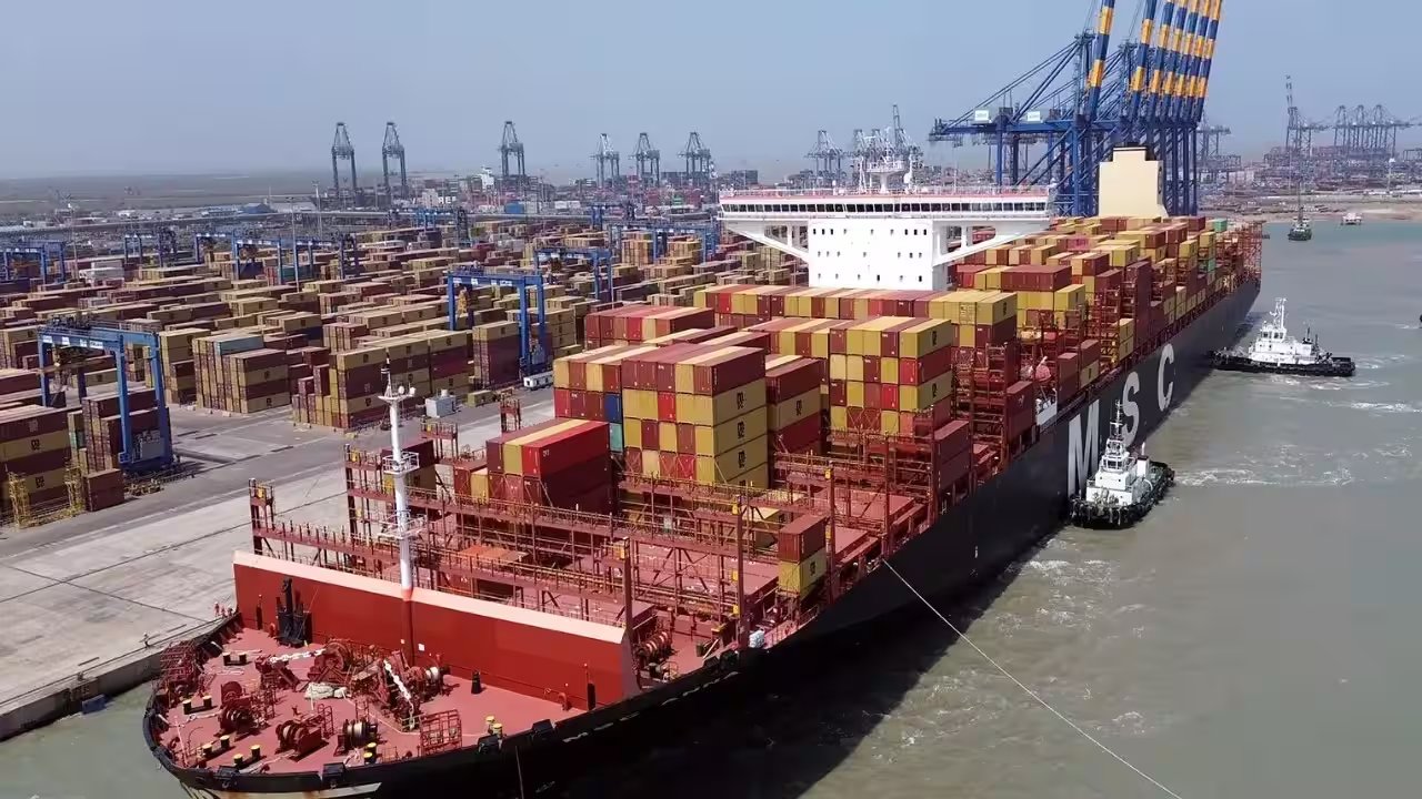 India Exports Surge 26% to $43.8 Billion in August, Fastest Growth Since 2022