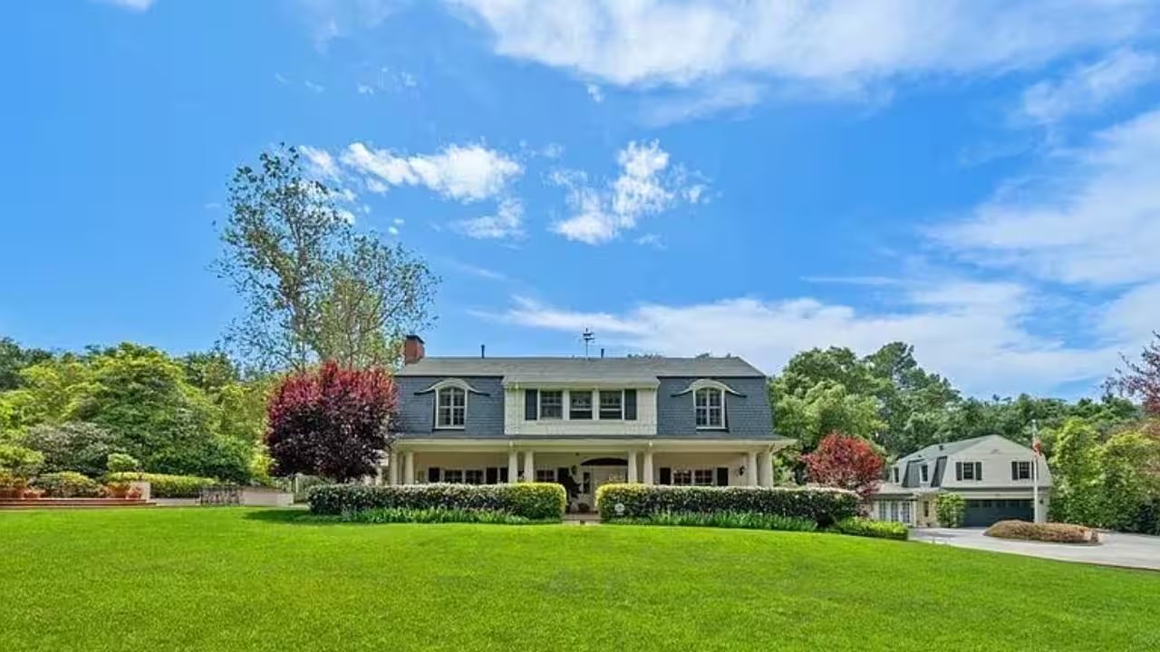 La Cañada Estate Sells for $8.5 Million, Boasts Custom Five‑Passenger Railway