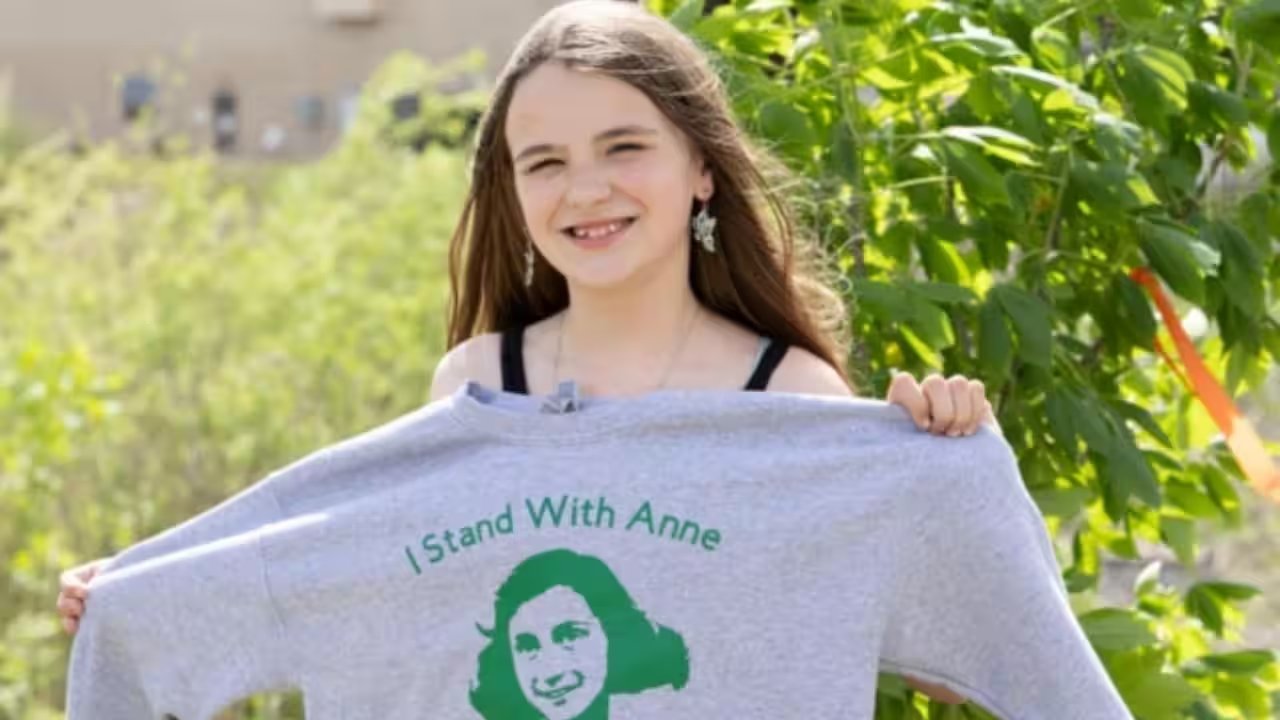 Natalie Flaherty Wins $10,000 Gloria Barron Prize for 100,000 Anti‑Hate Bracelets