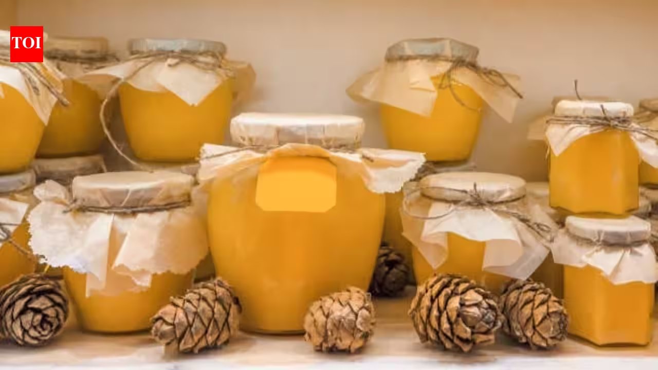 Keep Winter Ghee Soft With This Simple Small Jar Rotation Trick