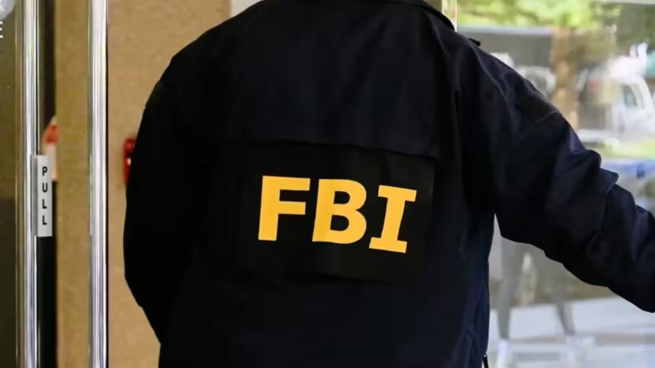 Jordan Detains Suspect in FBI Data Leak, ShinyHunters Member Cooperates With Agents