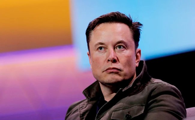 Elon Musk Demands Starlink Licence, Accuses Indian Regulators of Oligarchic Block