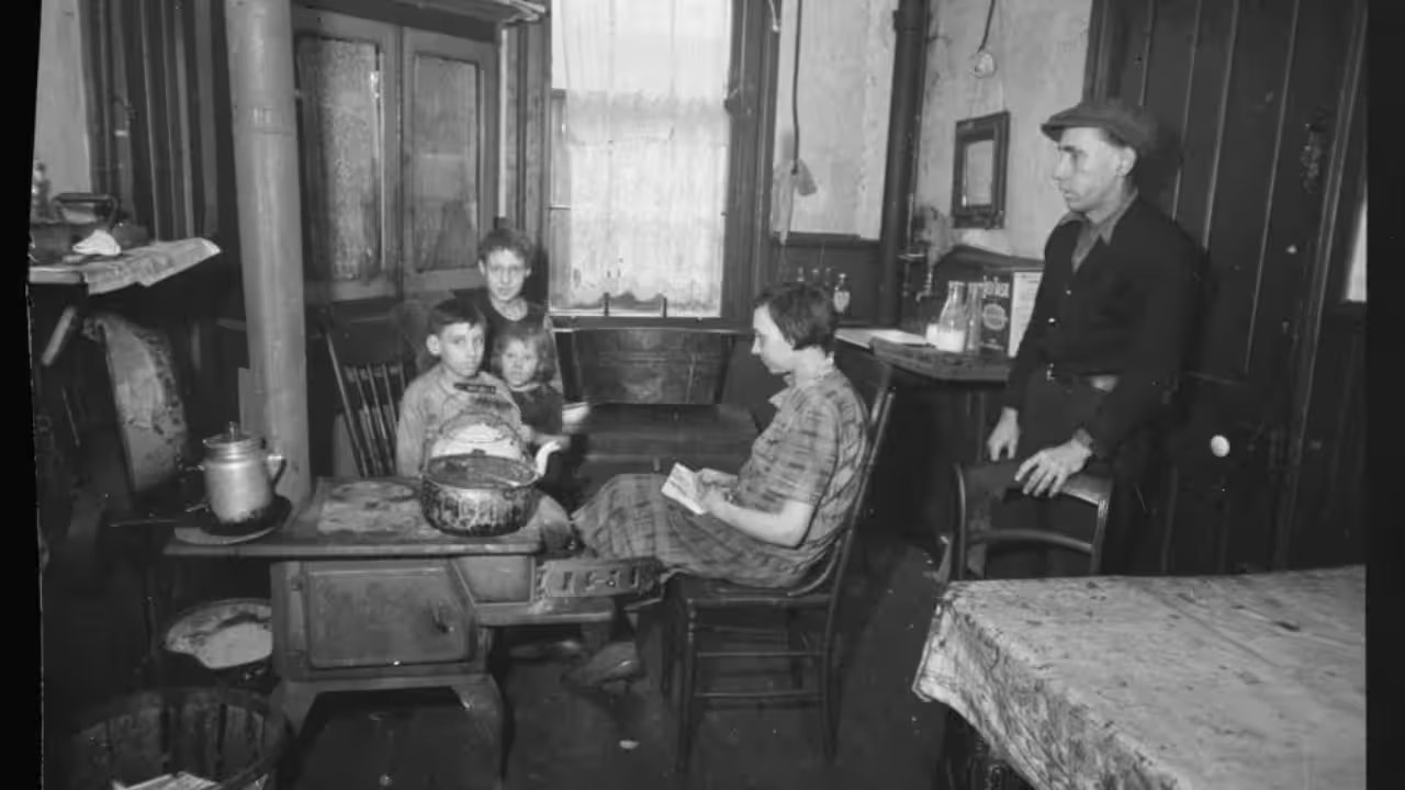 Frankfurt Volunteers Rescue 50 Rare 1926 Kitchens Before Demolition Wipes Out Last Traces