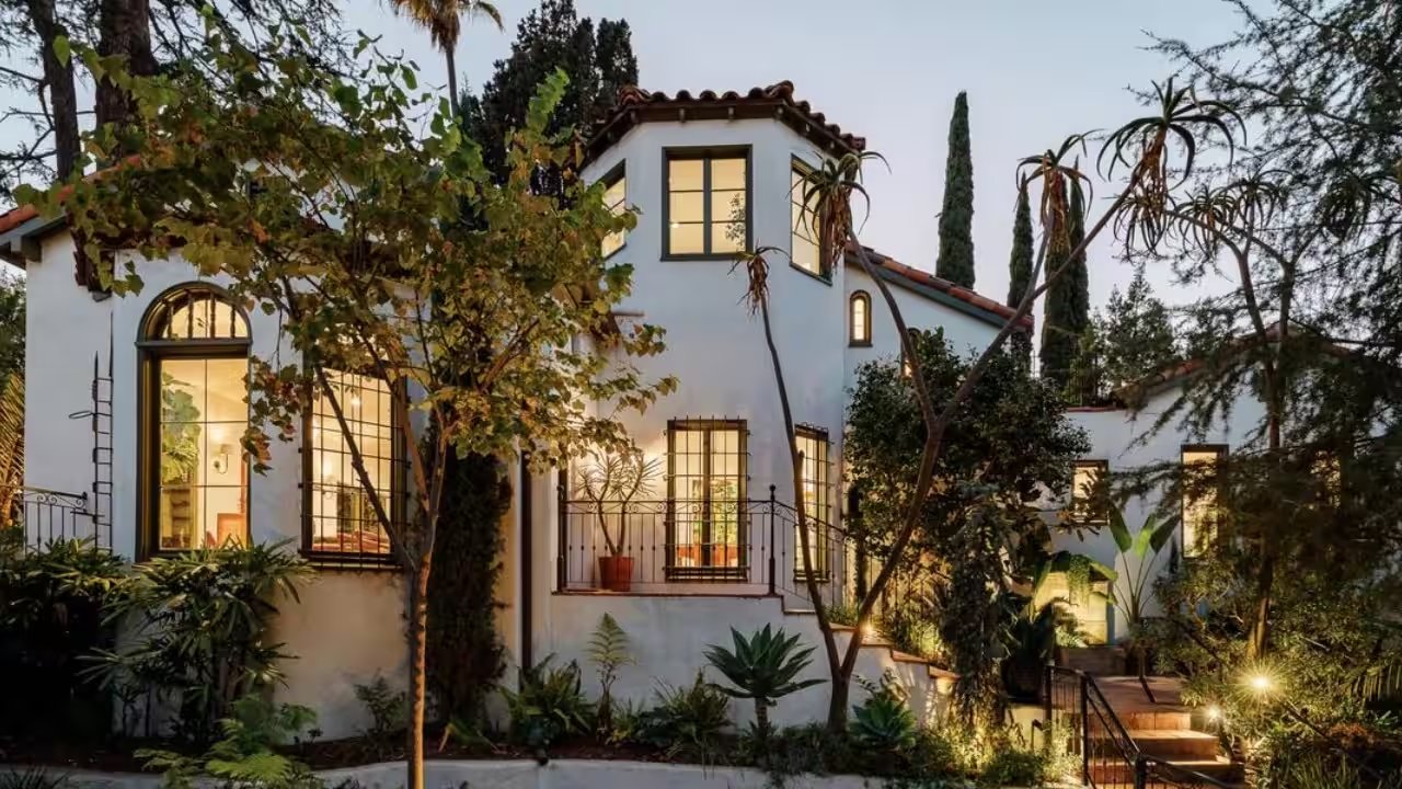 Los Angeles Villa Sold for $2.5 Million, 205,000 Over Asking, After 1923 Restoration