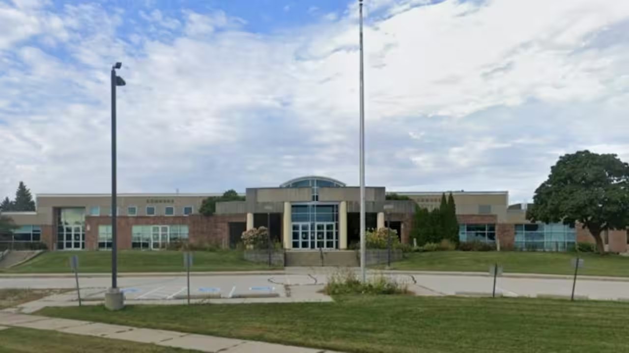 Waukesha County Approves Sale of Former UW‑Milwaukee Campus, Plans 670‑Home Neighborhood
