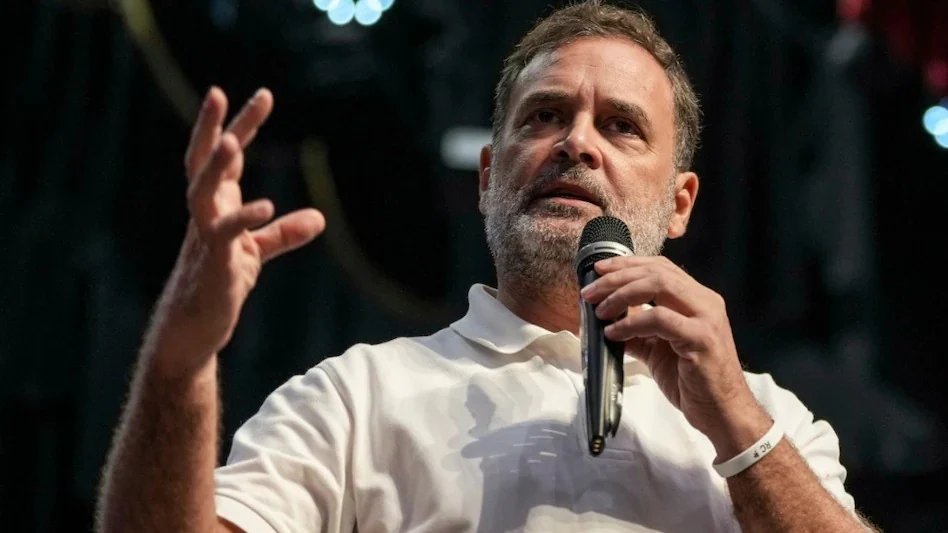 BJP Mobilizes 12 Chief Ministers to Counter Rahul Gandhi's Attack on Gyanesh Kumar