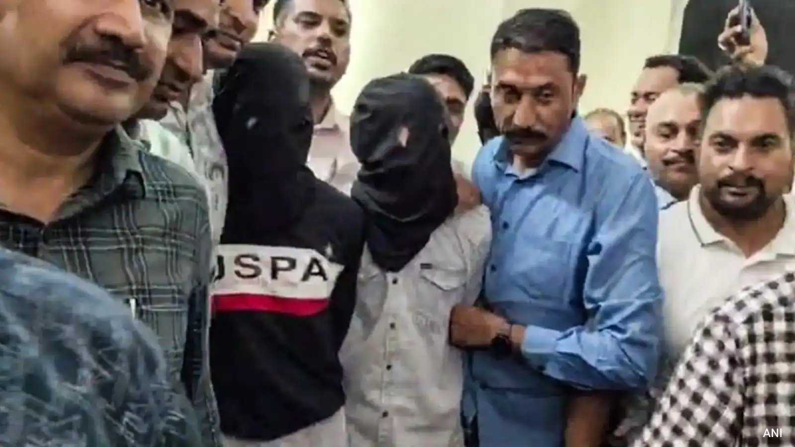Mumbai Police Nab 3 Men Who Shot Tiger Shroff, Arrested in Kota, 24 Hours Later