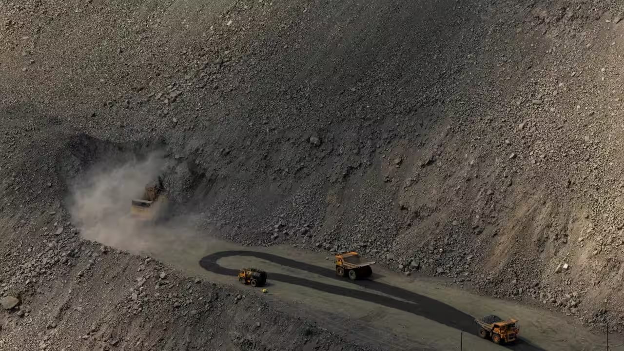 NMDC Commits Rs 5,427-Crore Iron Ore Project, Slurry Pipeline, and Pellet Plant in Chhattisgarh