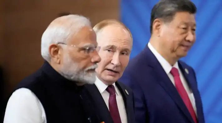 Trump Empowered to Hit India With 100% Oil Tariffs Under New Sanctions Bill