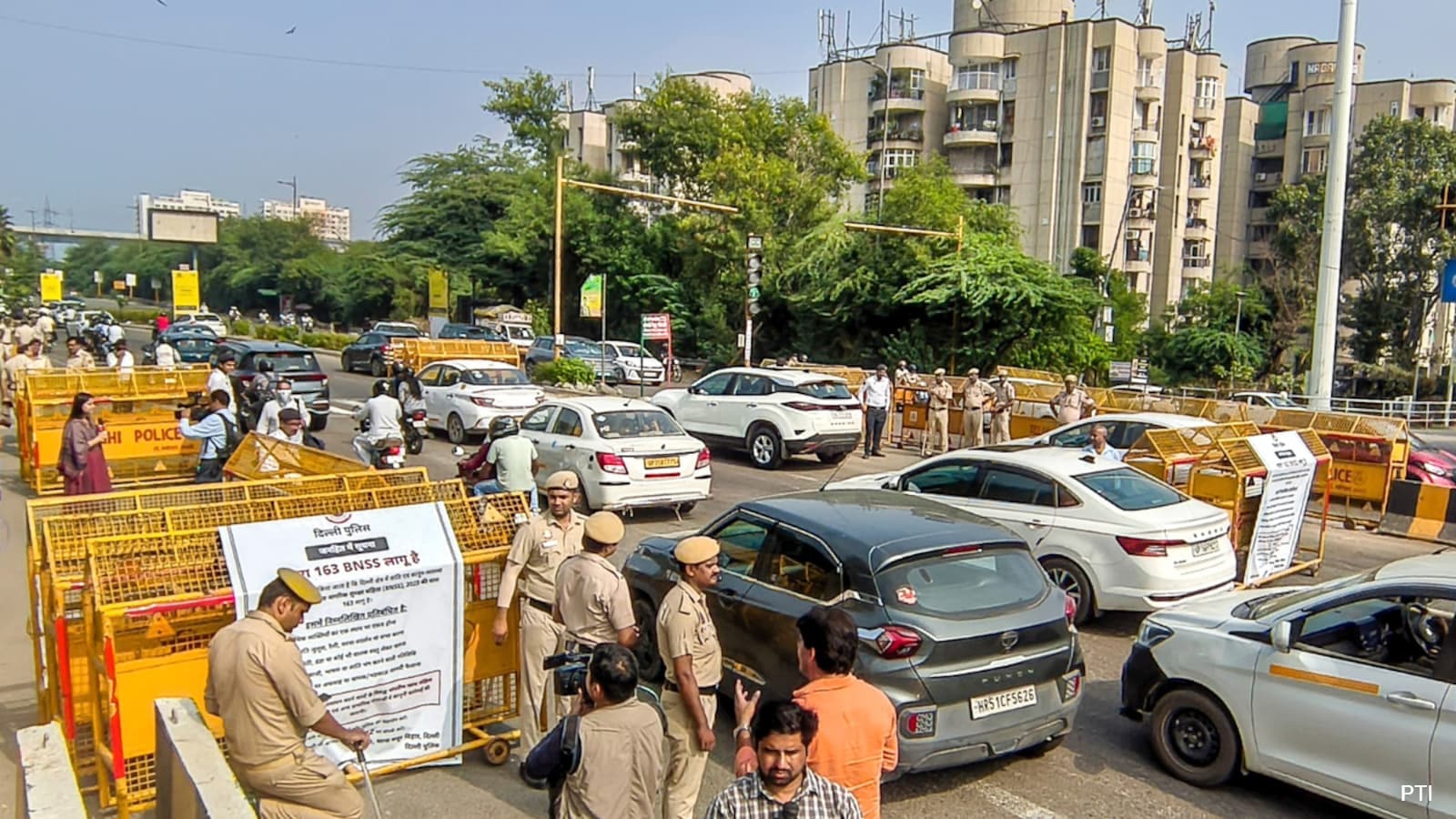 Delhi Police Halt 30 Roads to Block CJP Protest on Oct 10