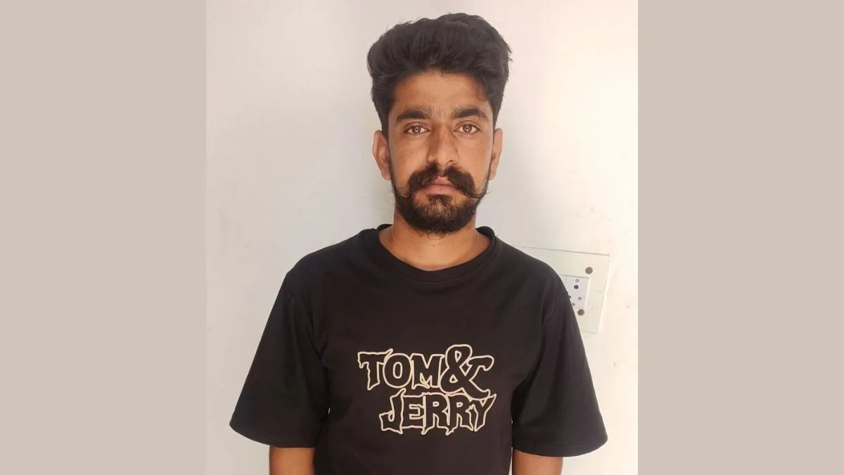 Pakistani ISI Lures Kathua Truck Driver into Spy Loop, Police Arrest Him