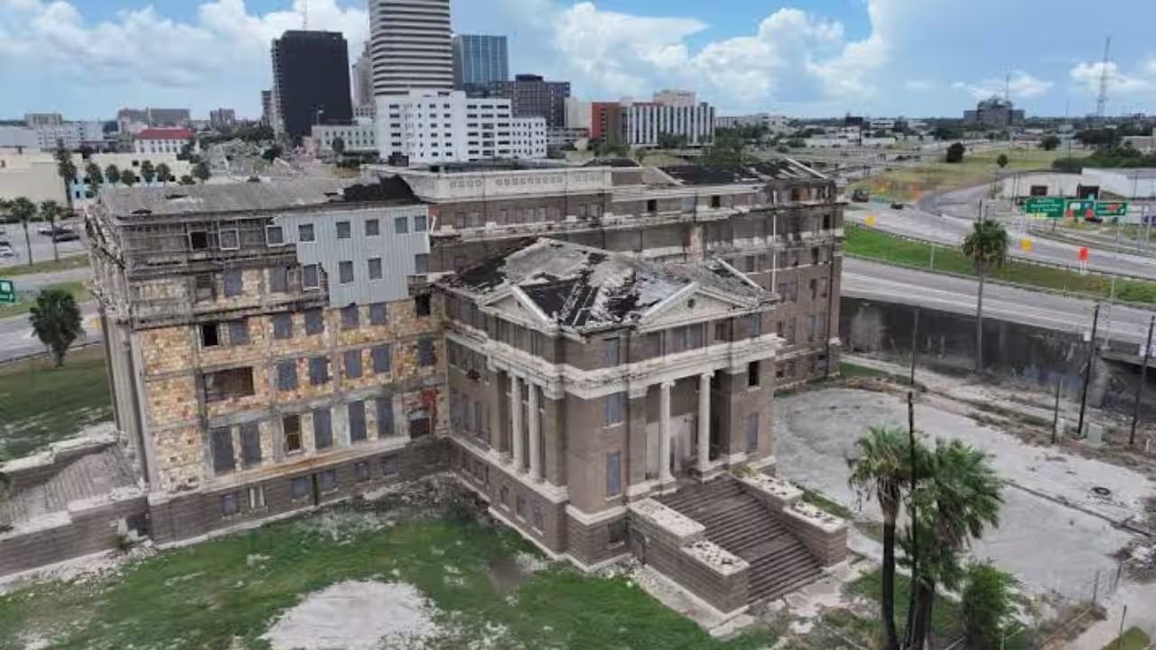 Nueces County Orders Demolition of 1914 Courthouse, 1.3‑Million‑Dollar Contract Approved
