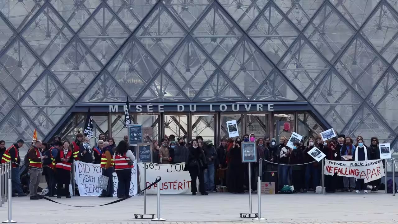 Louvre Museum Shuts Amid Student Protests, One Year After $102m Heist