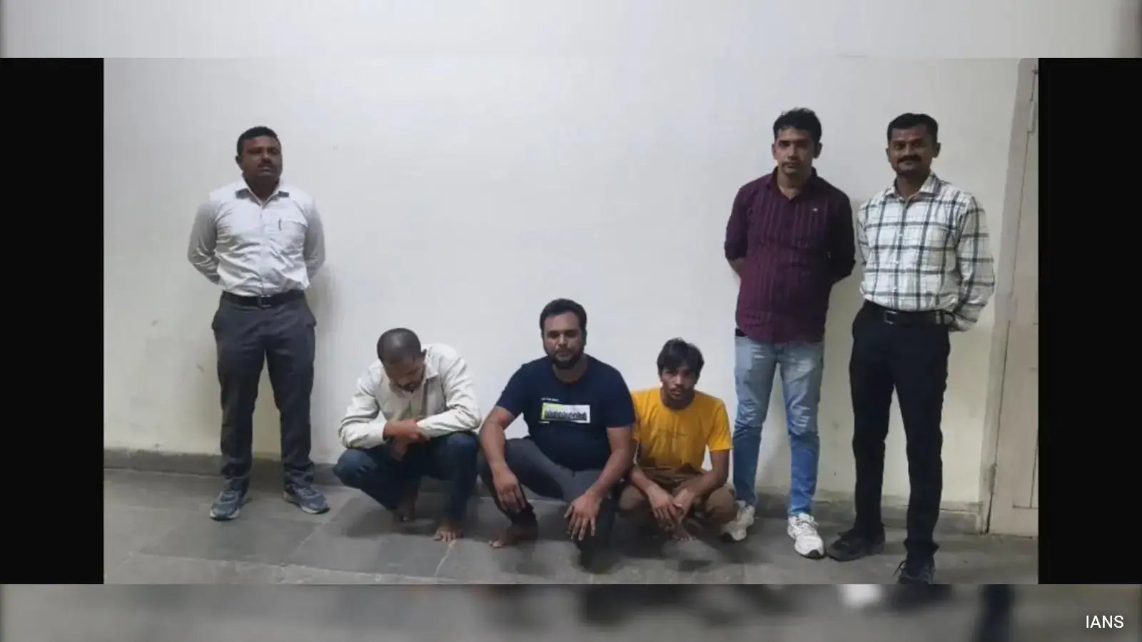 Gujarat Police Arrest Fraud Gang After Rs 19.60 Lakh Scam on 76-Year-Old