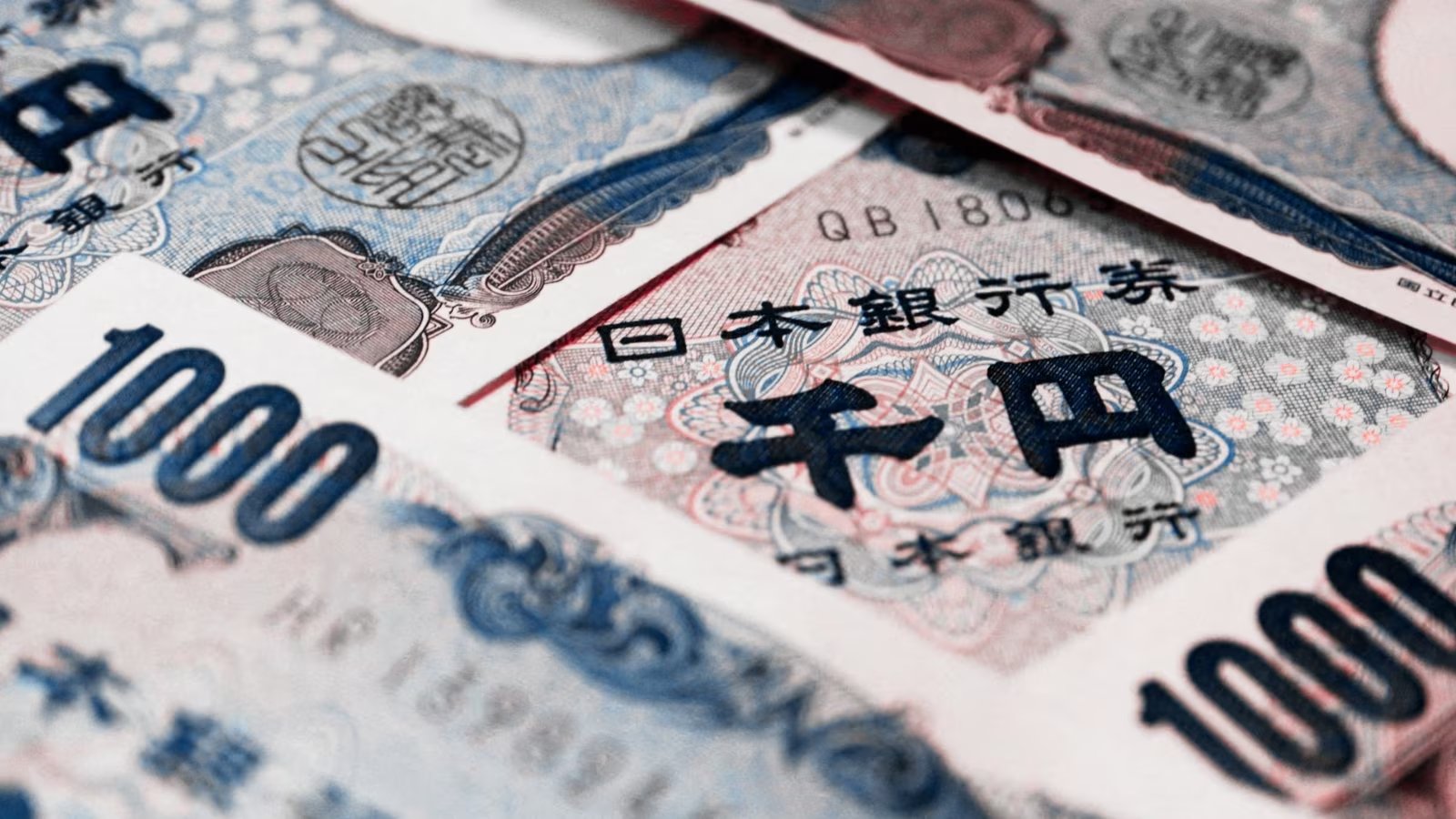Bank of Japan Hike Liked at 83% as Yen Holds 156.19