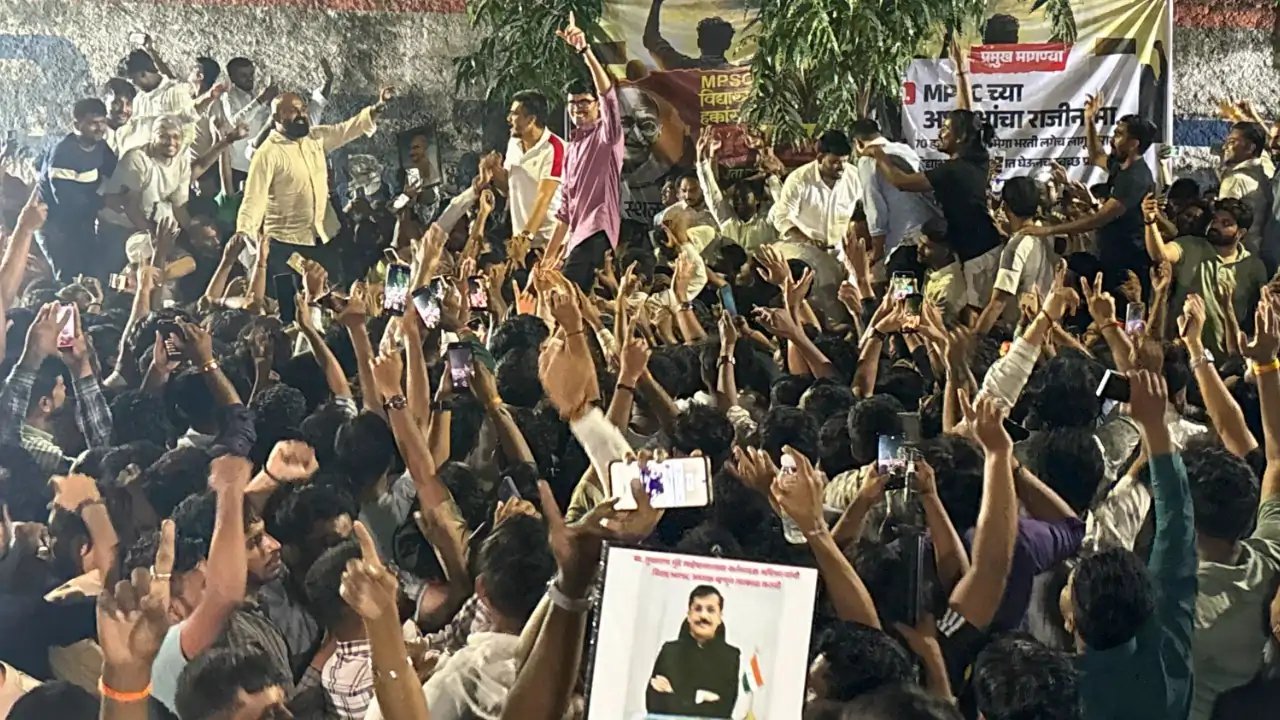 Maharashtra Forms Five-Member Panel to Probe MPSC Paper Leak Claims