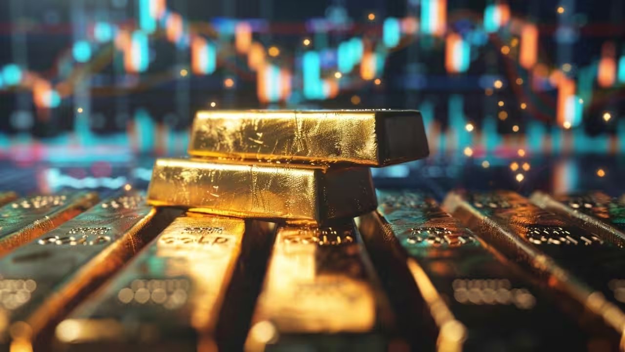 Gold Futures Surge 0.4% to Rs 1,51,325, Eyes Resistance at 1,51,700