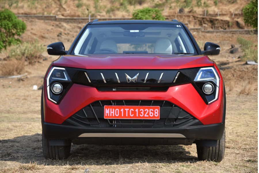 Mahindra XUV 3XO ZNG Launches at ₹9.99 Lakh with 24.7 km/kg CNG Range
