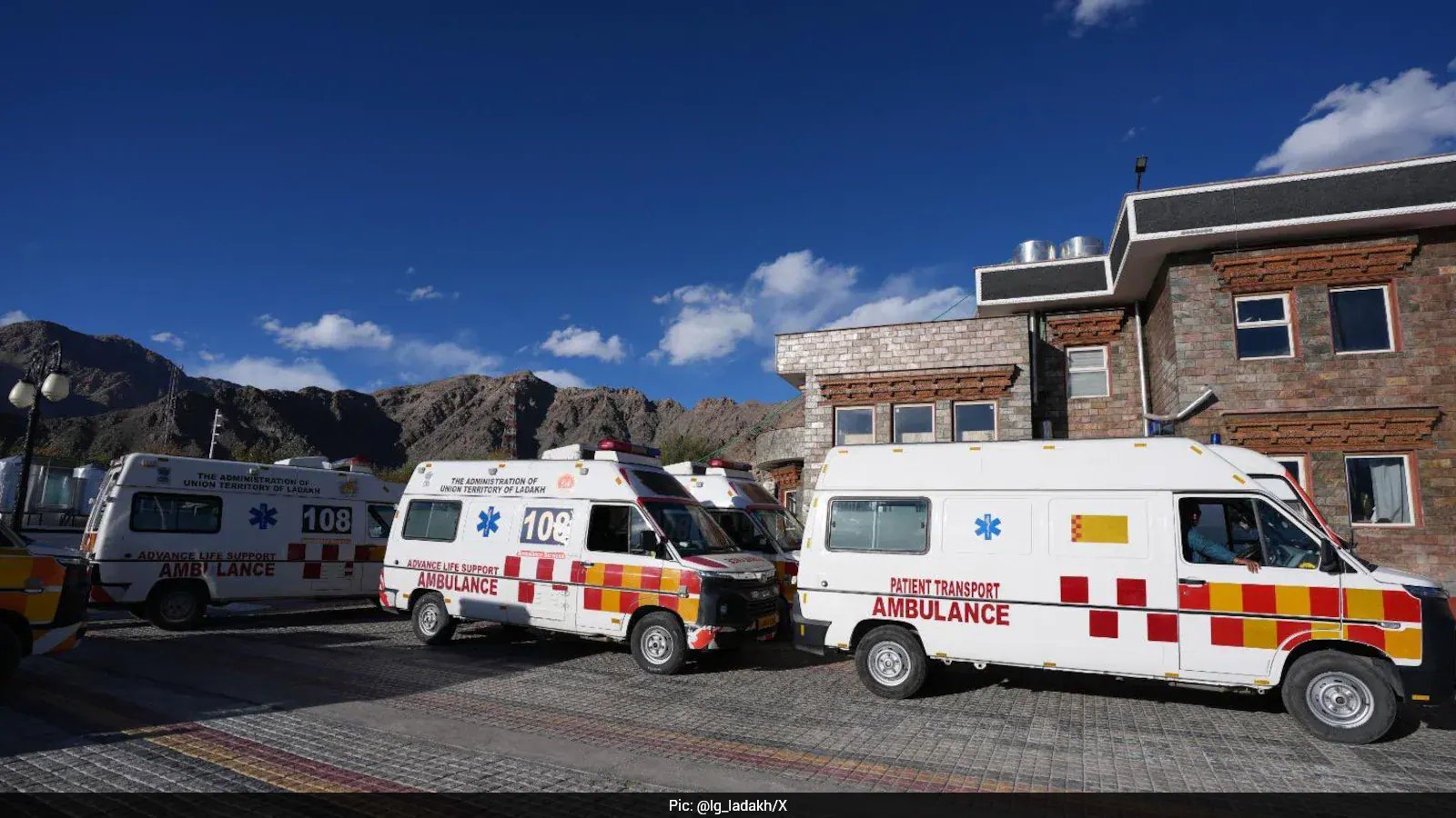 VK Saxena Launches 73-Ambulance Fleet To Cover 248 Remote Ladakh Villages