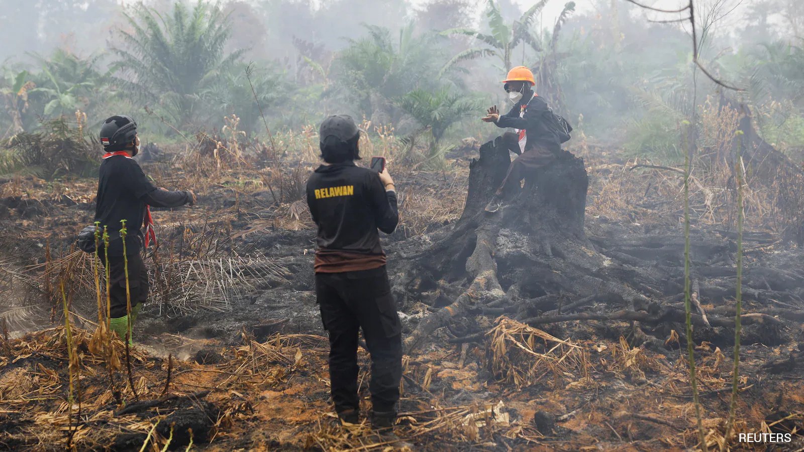 Indonesia's Forestry Minister Raja Juli Antoni Forecasts Fires Until Early November