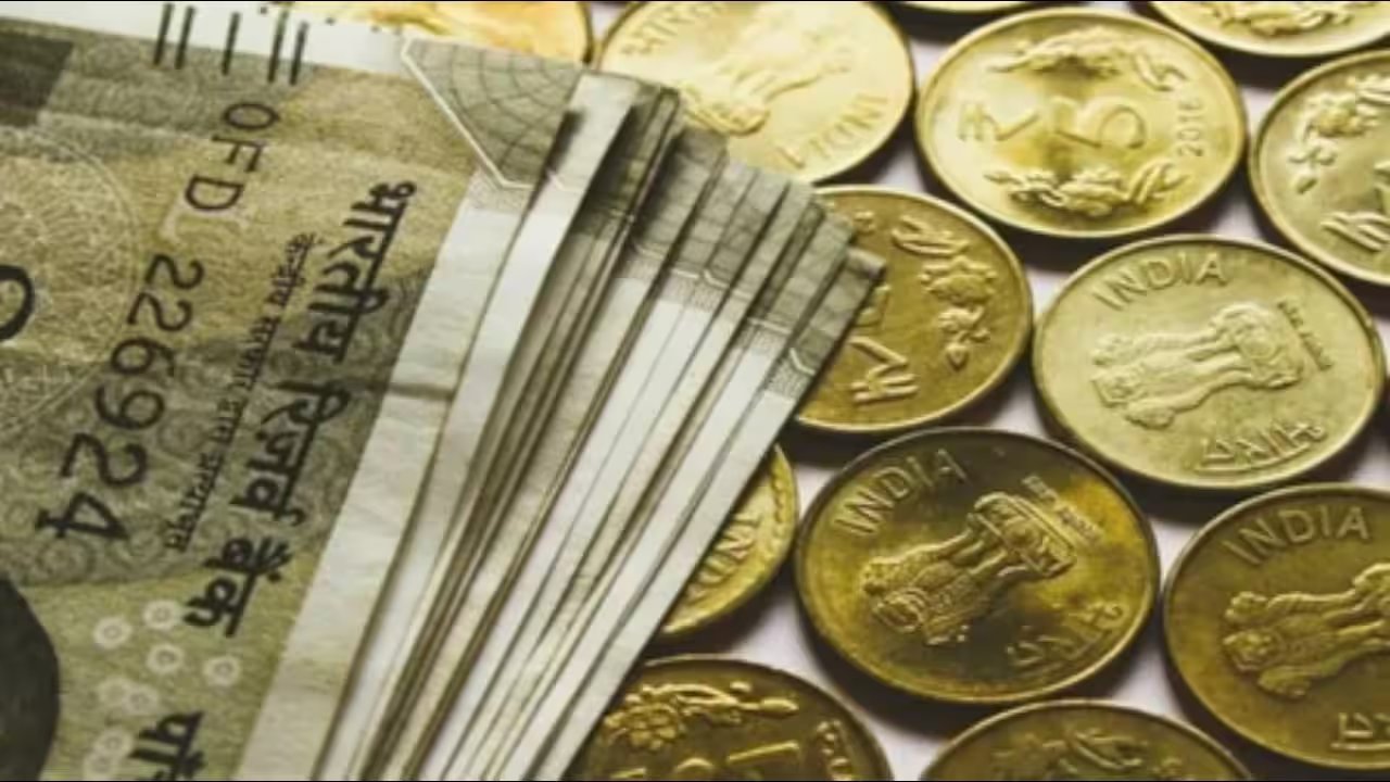 Indian banks' credit growth surges to 19.4% YoY in FY27 first half, deposits climb 17.8%
