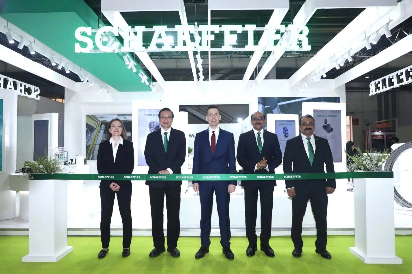 Schaeffler X-life Bearing Cuts Energy Use 20% in Construction Machinery