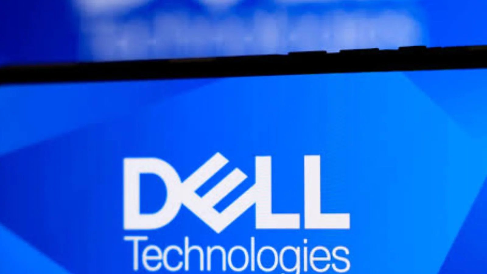 Dell AI‑Server Backlog Surges to $95 B, Shares Climb 5 %