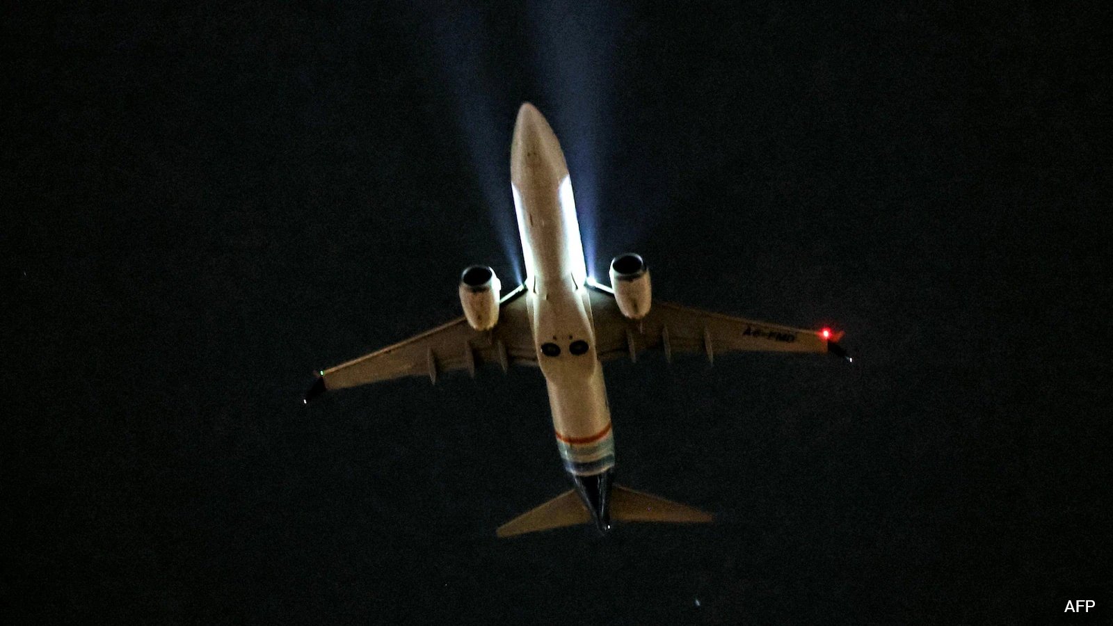 Flydubai Pilot Clash Sends Plane 14,300 Feet Down, Diverts to Tabuk