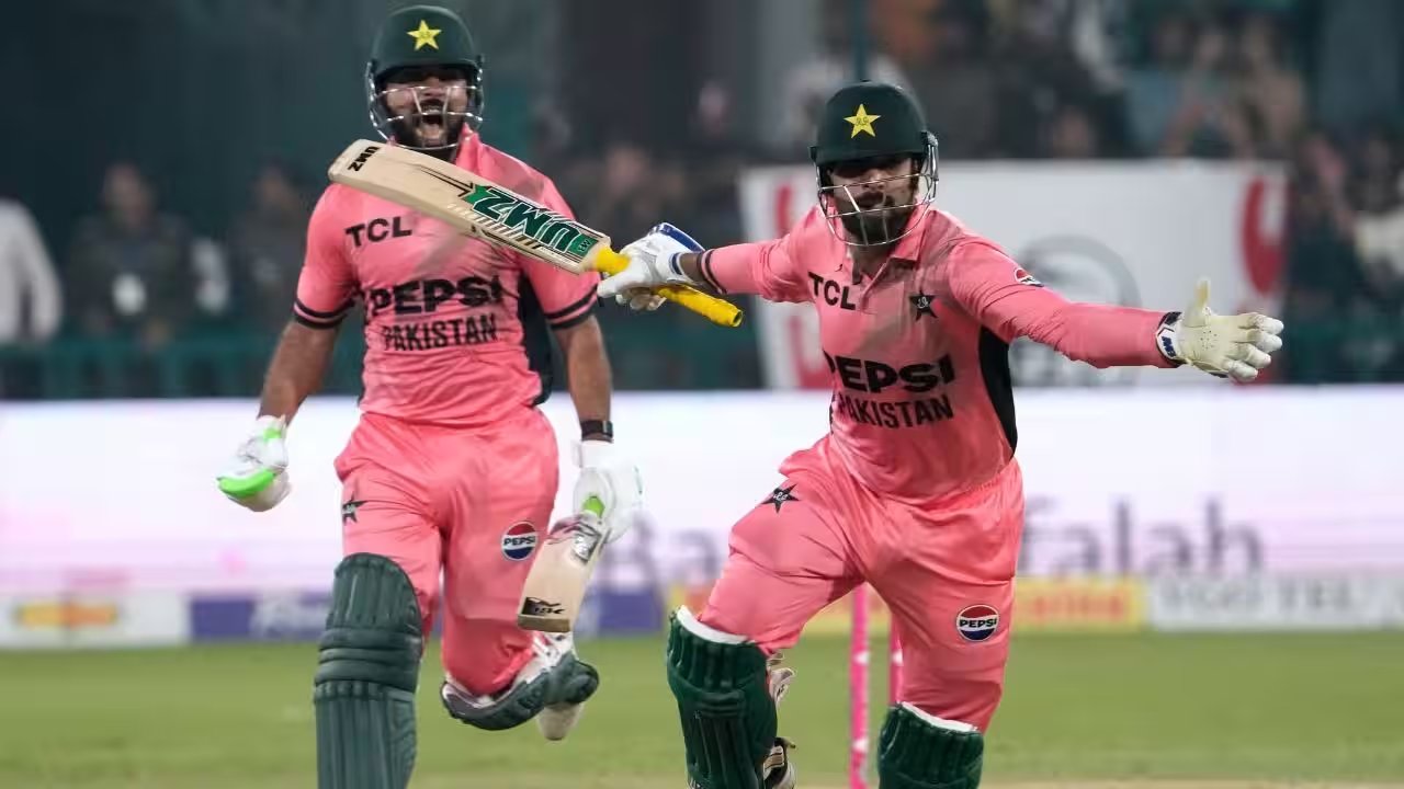 Shadab Khan Scores 113 as Pakistan Stuns England With 89‑Run Last‑Wicket Stand