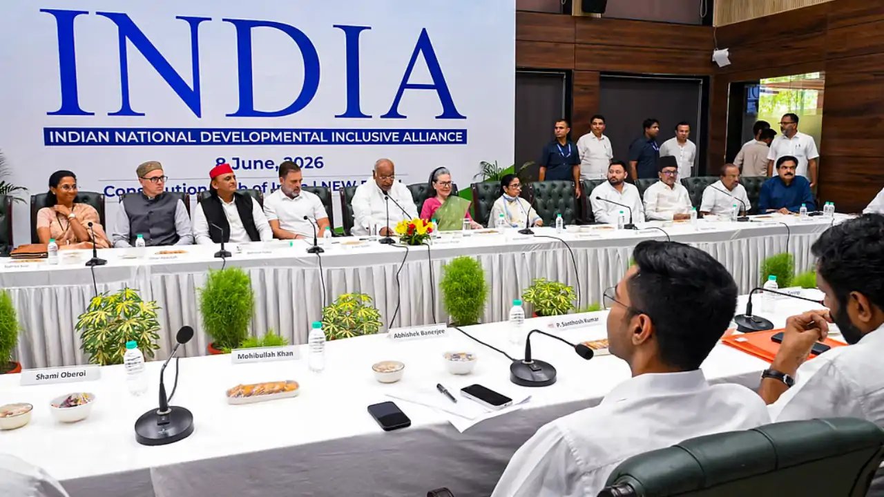 Kharge Puts INDIA Bloc's Nov 1 Rally On Hold For ₹10,000 Crore Delhi Trade Consultation