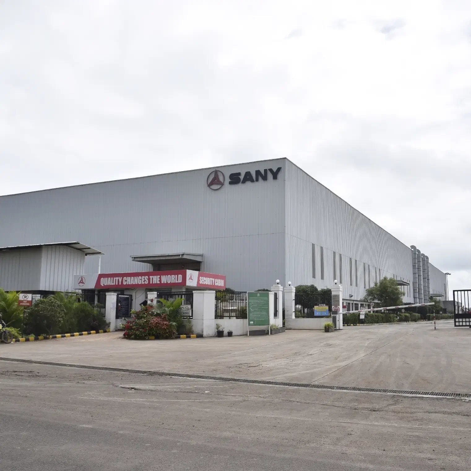 SANY Launches 13 New Machines, 462kWh Battery Electric Tractor at Bauma 2026