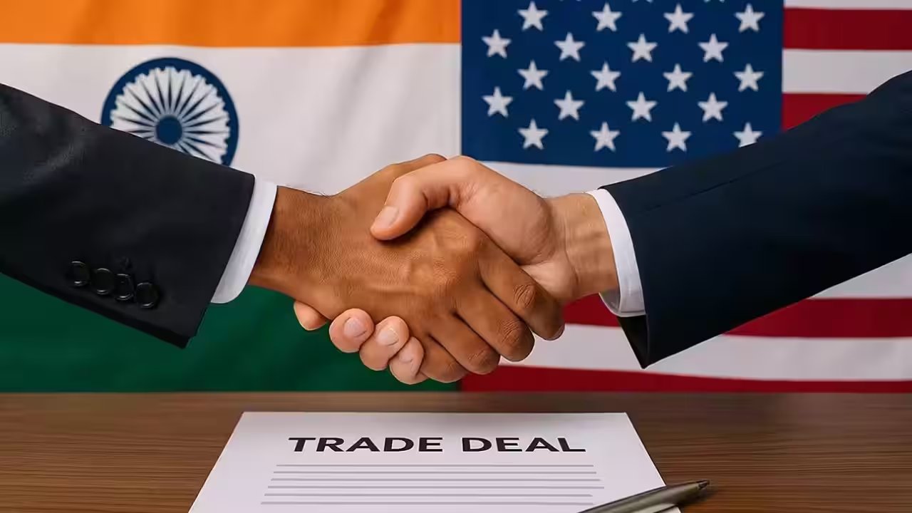 India Studies US Tariff Law, Up to 100% on Russian Oil Purchases