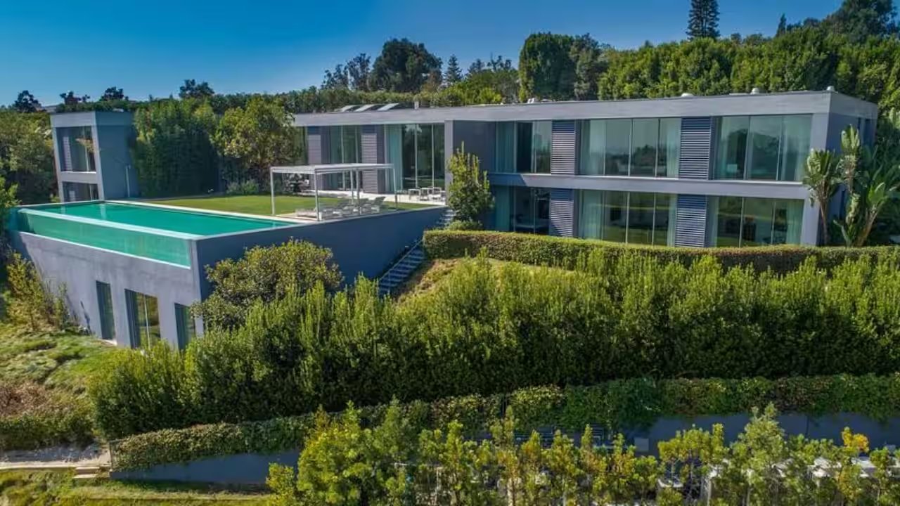 Bel Air Developer Tim McElwee Lists 4,500‑Ton Concrete Mansion for $36.5 M