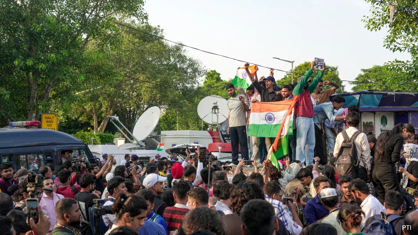 Delhi Police Issue Flag Guidelines Ahead of CJP Tiranga March, Deploying 6,000 Cops