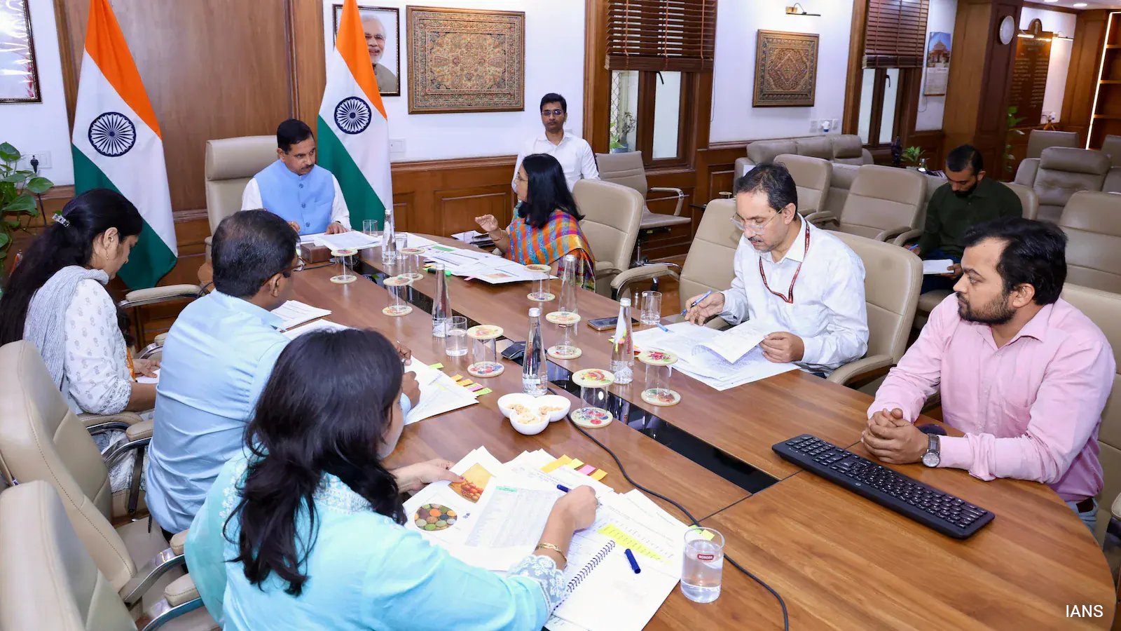 Union Minister Pralhad Joshi Calls for Experiential Learning at CBSE Centre