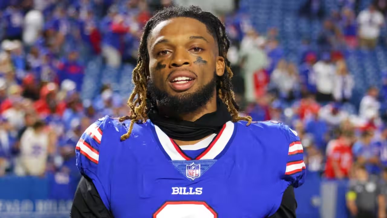 Damar Hamlin Sets Record Teaching 1,293 People Hands‑Only CPR in One Hour