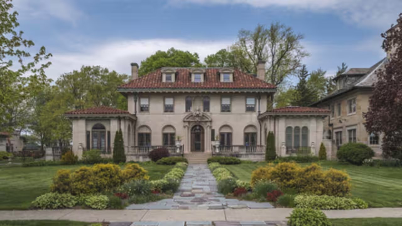 Detroit Lawyer Cynthia Reaves Sells Motown Mansion for $1.65M After Buying for $250K
