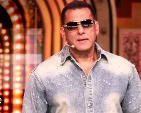 Salman Khan Blasts Nepotism on Bigg Boss 20, Schools Manoj Tiwari’s Daughter